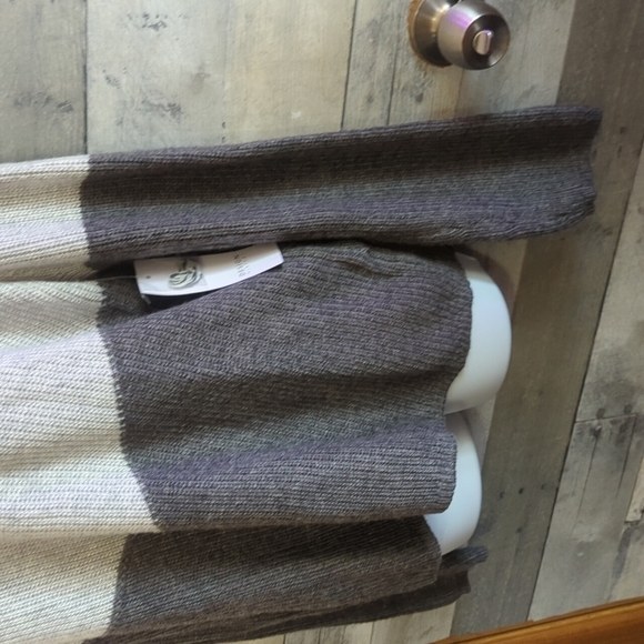 Design History Color block long sleeve sweater sz xl New - Picture 2 of 6